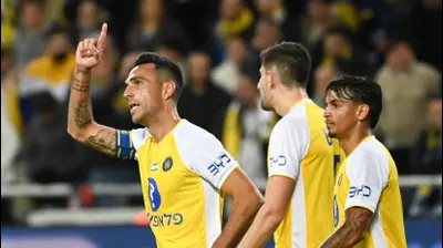 ערן זהבי שחקן מכבי תל אביב חוגג שער. ברני ארדוב