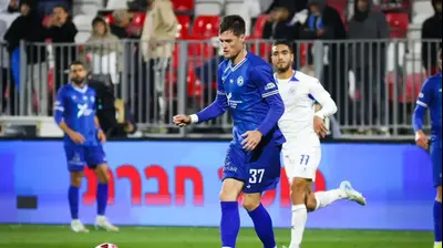 אונדז'יי באצ'ו שחקן עירוני טבריה. קובי אליהו