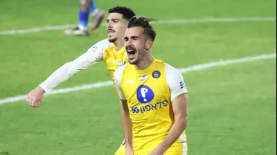 נמניה סטואיץ' שחקן מכבי תל אביב. דני מרון