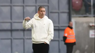 מאמן הפועל באר שבע, רן קוז'וך. דני מרון