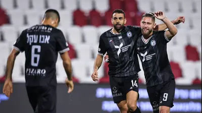 והיב חביבאללה שחקן עירוני טבריה חוגג עם סטניסלב בילנקי. מאור אלקסלסי