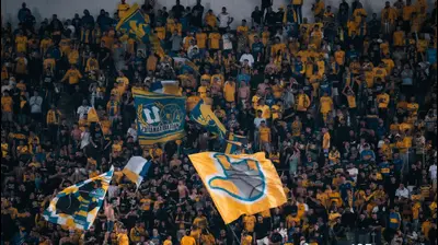 אוהדי מכבי תל אביב. שירה קז