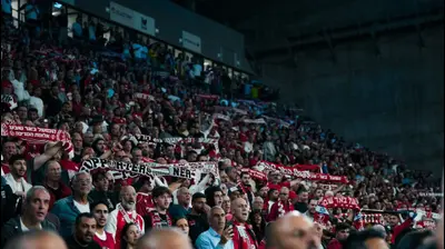 אוהדי הפועל באר שבע. שירה קז