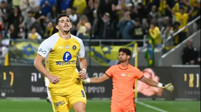 שחקן מכבי תל אביב דור תורג'מן. ברני ארדוב