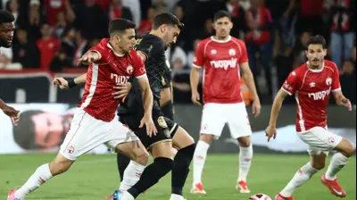 ירדן שועה שחקן בית