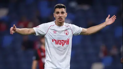 דן ביטון שחקן הפועל באר שבע. מאור אלקסלסי