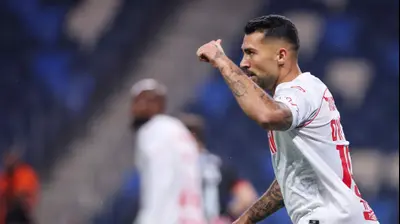 שי אליאס שחקן הפועל באר שבע. מאור אלקסלסי