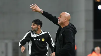 יוסי אבוקסיס, מאמן מכבי נתניה. ברני ארדוב