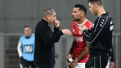 רן קוז'וך, מאמן הפועל באר שבע לצד שי אליאס. ברני ארדוב