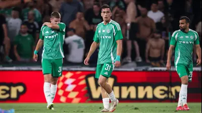 עמית ארזי שחקן מכבי חיפה מאוכזב. מאור אלקסלסי