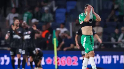 מחמוד ג'אבר שחקן מכבי חיפה מאוכזב. מאור אלקסלסי