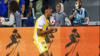 שחקן מכבי תל אביב, ווסלי פטאצ'י. דני מרון