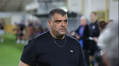 שי ברדה מאמן עירוני קרית שמונה. לירון מולדובן 