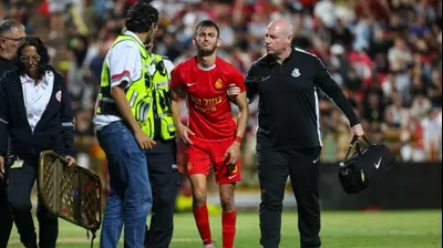 אדיר לוי שחקן מ.ס. אשדוד פצוע. לירון מולדובן 