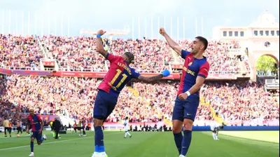 פראן טורס, ראפיניה שחקני ברצלונה חוגגים. רויטרס