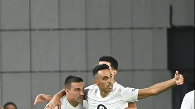 שחקני מכבי תל אביב ערן זהבי, אושר דוידה. ברני ארדוב