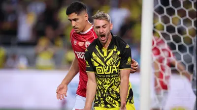 עומר אצילי, בית