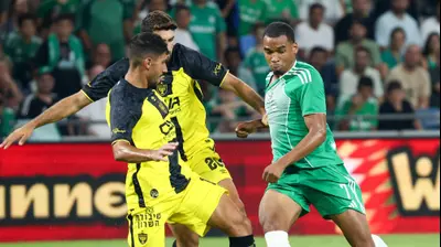 קסנדר סברינה שחקן מכבי חיפה. דני מרון