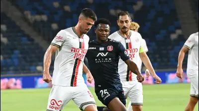 נאור סבג, הפועל חיפה לצד אנדרו אידוקו, הפועל ירושלים. ברני ארדוב