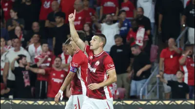 איגור זלאטנוביץ' שחקן הפועל באר שבע חוגג שער. דני מרון