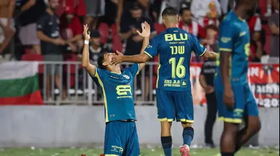 שחקן בני ריינה אנטוניו ספר. מאור אלקסלסי