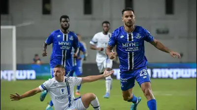 דרור ניר, הפועל פתח תקוה לצד אושר דוידה, מכבי תל אביב. אריאל שלום