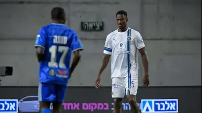 מוחמד עלי קמארה, מכבי תל אביב. אריאל שלום