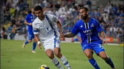 אלעד מדמון, מכבי תל אביב לצד אוראל דגני, הפועל פתח תקוה. אריאל שלום