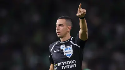 גל לוי, שופט כדורגל. מאור אלקסלסי