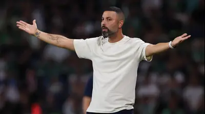 גל אראל, מאמן הפועל חיפה. מאור אלקסלסי