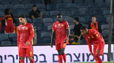 נועם מוצ'ה, טימותי אוואני, אילי טמם שחקני מ.ס. אשדוד מאוכזבים. ברני ארדוב