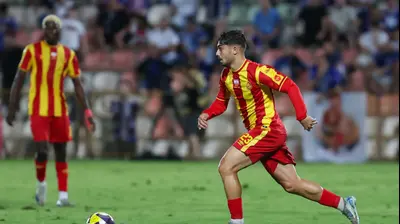 אורי עזו שחקן מ.ס. אשדוד. לירון מולדובן 