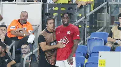 שחקן הפועל תל אביב פרנן מאיימבו. דני מרון