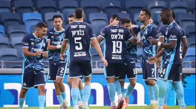 שחקני הפועל באר שבע חוגגים. מאור אלקסלסי