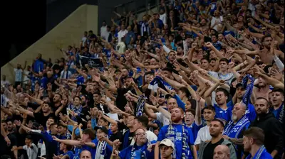 אוהדי הפועל פתח תקוה. אריאל שלום