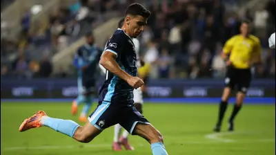 דן ביטון, שחקן הפועל באר שבע. קובי אליהו