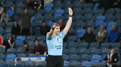 עומר בירן שופט כדורגל. ברני ארדוב