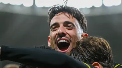 מאור לוי שחקן מכבי נתניה חוגג שער. ברני ארדוב