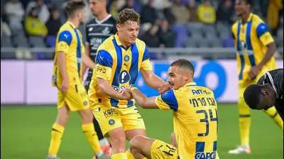 שחקני מכבי תל אביב, סייד אבו פרחי, איתמר נוי. אריאל שלום