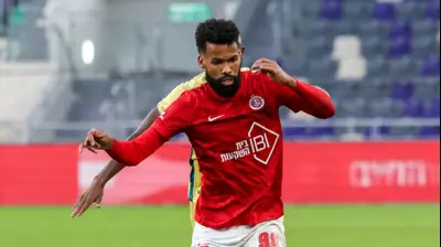 פלקאו שחקן הפועל תל אביב. דני מרון