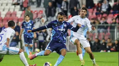 אליאל פרץ שחקן הפועל באר שבע לפני ירין סוויסה שחקן עירוני טבריה. קובי אליהו