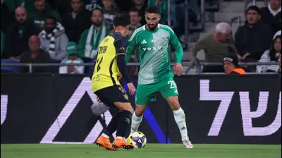 מיכאל אוחנה שחקן מכבי חיפה. מאור אלקסלסי