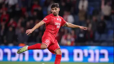 רוי נאווי שחקן הפועל חיפה. מאור אלקסלסי