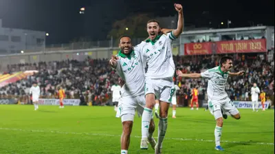 דולב חזיזה, קנג'י גורה שחקני מכבי חיפה חוגגים. לירון מולדובן 