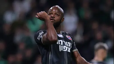 ג'בון איסט שחקן הפועל חיפה. מאור אלקסלסי