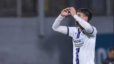 רועי דוד שחקן הפועל פתח תקוה חוגג שער. מאור אלקסלסי