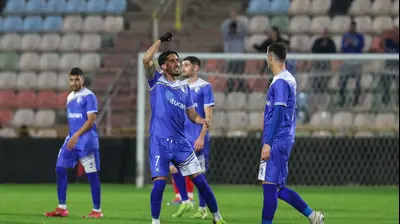 שחקן עירוני קרית שמונה, יאיר מרדכי. לירון מולדובן 