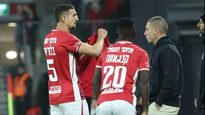 אור בלוריאן, הפועל באר שבע. דני מרון