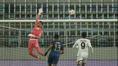 שוער מכבי תל אביב, אופק מליקה, במשחק מול בולוניה. רויטרס