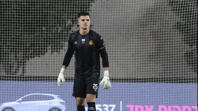 קרול ניימצ'יצקי, שוער מ.ס. אשדוד. דני מרון